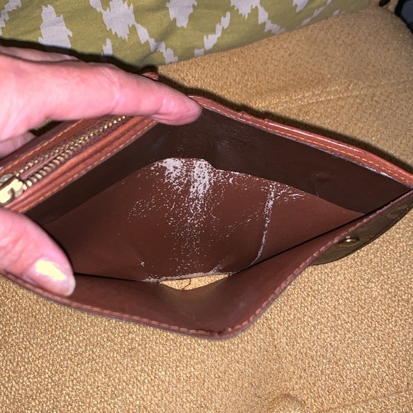Louis Vuitton Authentic Wallet - Picture 10 of 13